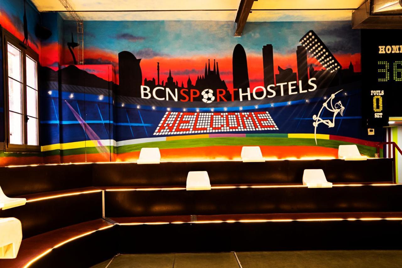 Bcnsporthostels Barcelona Bagian luar foto